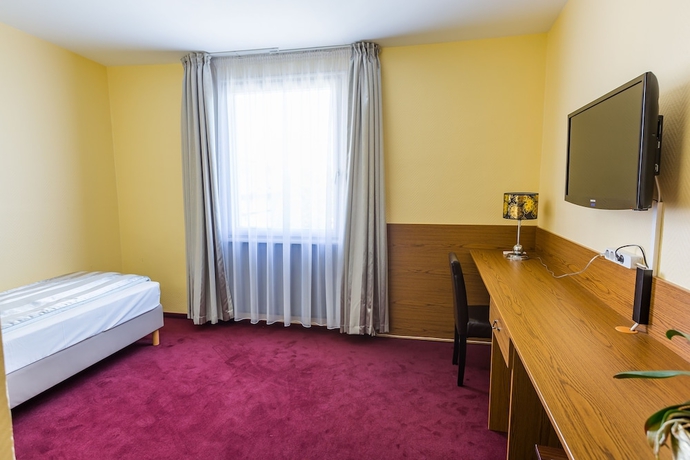 Imagen de la habitación del Hotel Pannonia. Foto 18