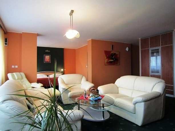 Imagen de la habitación del Hotel Panon. Foto 4