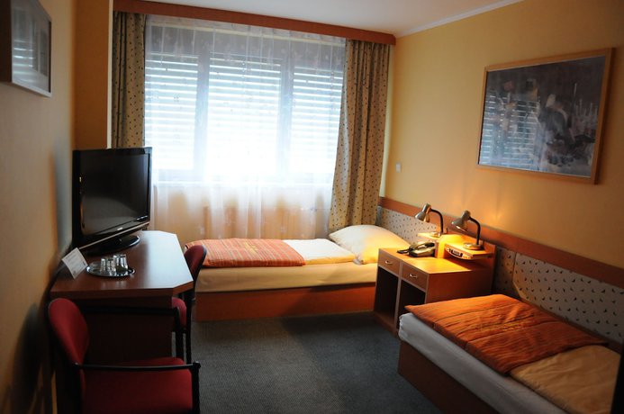 Imagen de la habitación del Hotel Panon. Foto 10