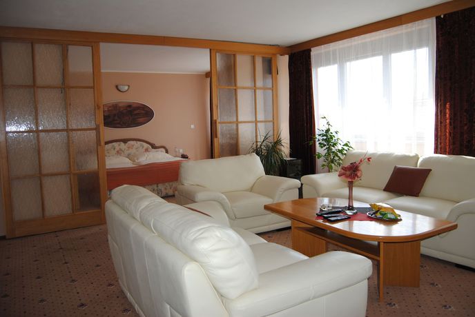 Imagen de la habitación del Hotel Panon. Foto 16