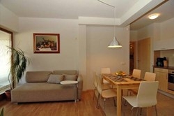 Imagen general del Hotel Panor&aacute;ma Apartman. Foto 6