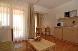 Imagen general del Hotel Panor&aacute;ma Apartman. Foto 16