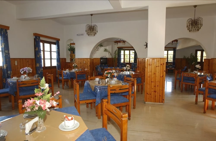 Imagen del bar/restaurante del Hotel Panorama, Agios Stefanos. Foto 3