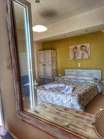Imagen de la habitación del Hotel Panorama, Aigialeia. Foto 5