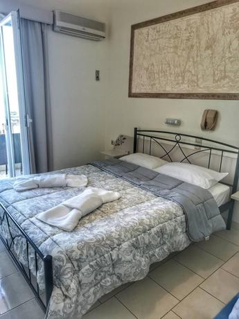 Imagen de la habitación del Hotel Panorama, Aigialeia. Foto 7