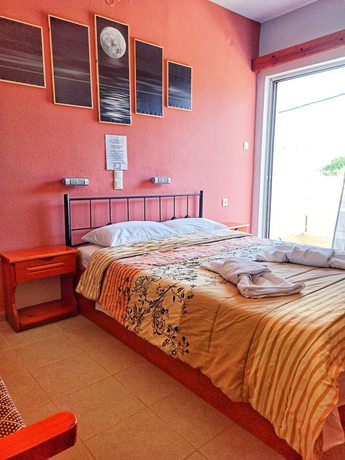Imagen de la habitación del Hotel Panorama, Aigialeia. Foto 13
