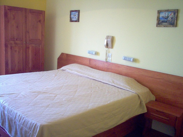 Imagen de la habitación del Hotel Panorama, Aigialeia. Foto 16