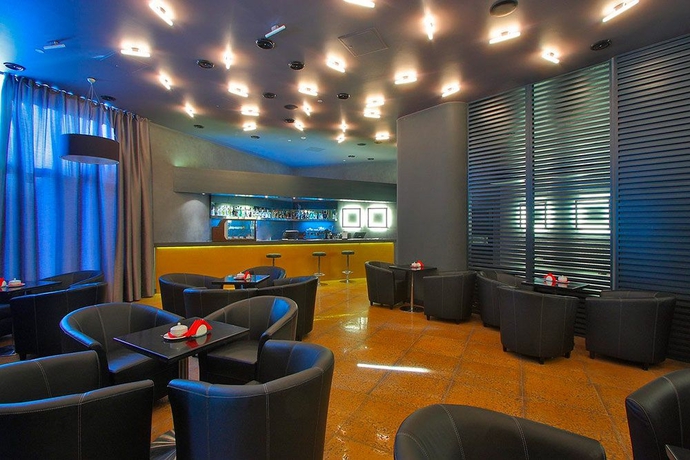 Imagen del bar/restaurante del Hotel Panorama Apart and Business. Foto 2