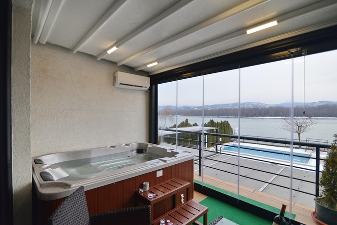 Imagen de la habitación del Hotel Panorama Aqualux. Foto 12