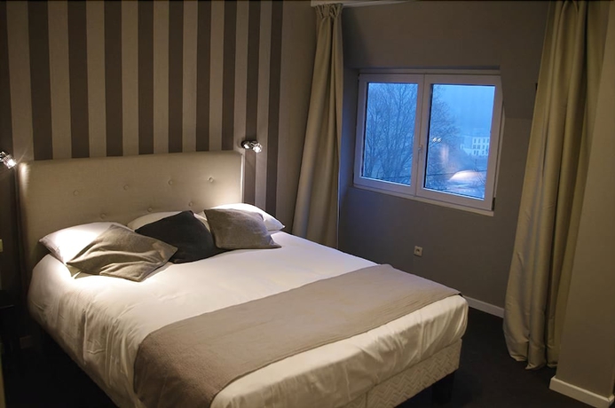 Imagen de la habitación del Hotel Panorama, Bouillon. Foto 11