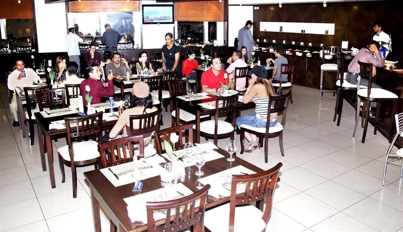 Imagen del bar/restaurante del Hotel Panorama Deira. Foto 3