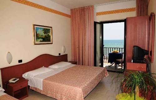 Imagen de la habitación del Hotel Panorama Del Golfo. Foto 4