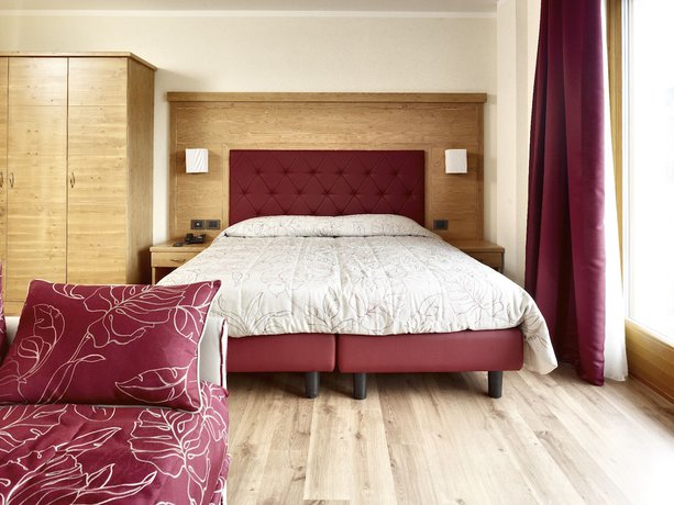 Imagen de la habitación del Hotel Panorama Fontanella Wellness and Spa. Foto 4