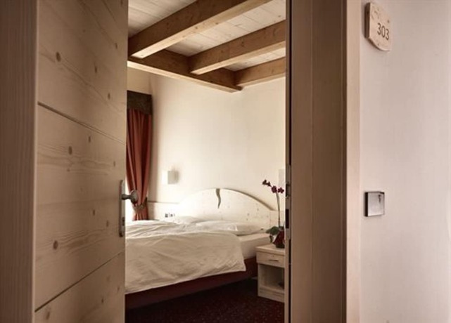 Imagen de la habitación del Hotel Panorama Fontanella Wellness and Spa. Foto 12