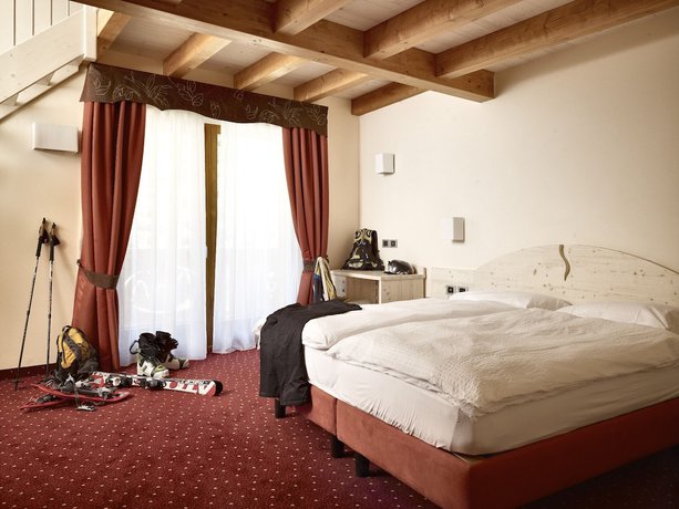 Imagen de la habitación del Hotel Panorama Fontanella Wellness and Spa. Foto 18