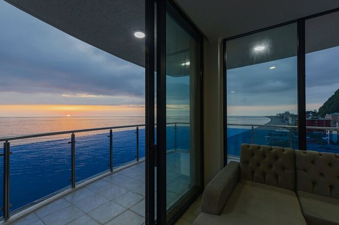 Imagen general del Hotel Panorama Kvariati. Foto 1