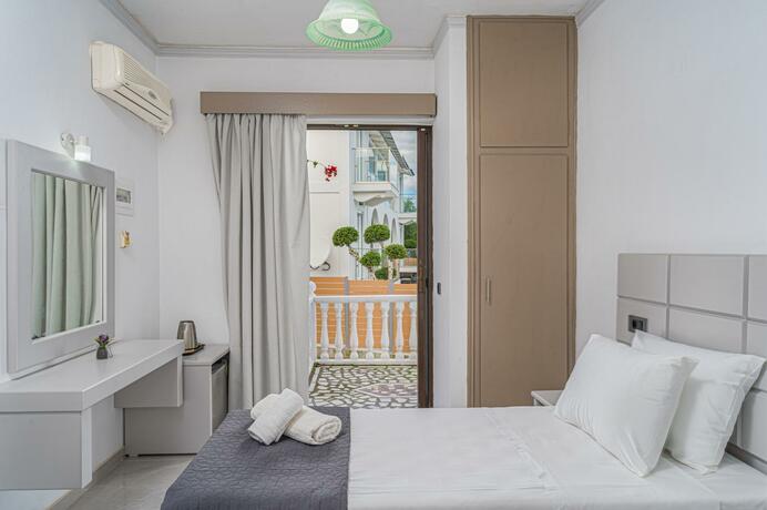 Imagen general del Hotel Panorama, Laganas. Foto 7