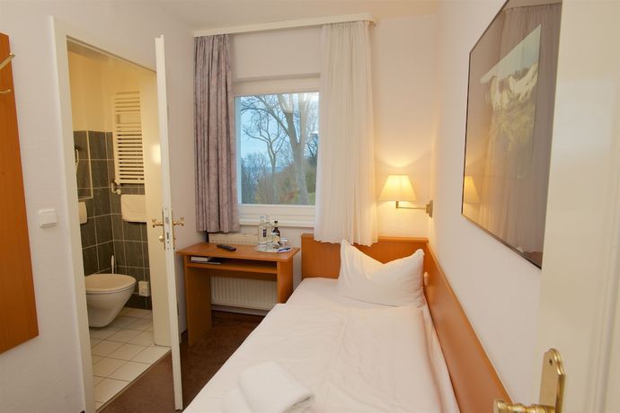 Imagen de la habitación del Hotel Panorama Lohme. Foto 12