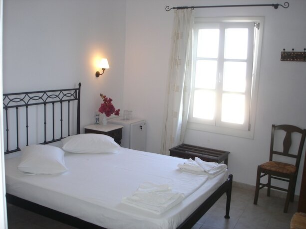 Imagen de la habitación del Hotel Panorama, Naxos. Foto 17