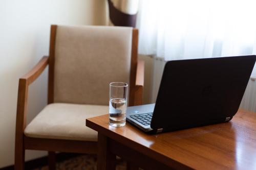 Imagen de la habitación del Hotel Panorama, Ostrowiec Świętokrzyski. Foto 7
