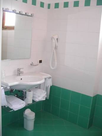 Imagen de la habitación del Hotel Panorama, PORTOSCUSO. Foto 5