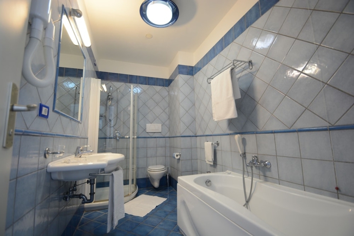 Imagen de la habitación del Hotel Panorama Palace. Foto 7