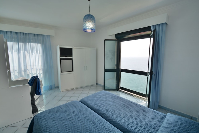 Imagen de la habitación del Hotel Panorama Palace. Foto 8