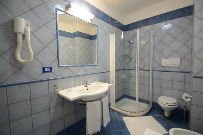 Imagen de la habitación del Hotel Panorama Palace. Foto 10