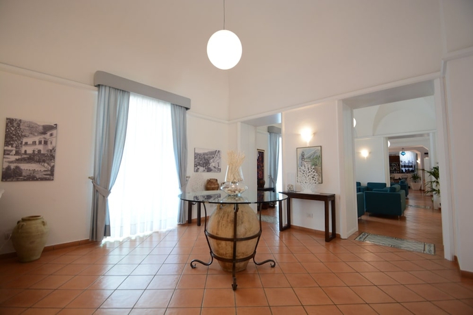 Imagen de los interiores del Hotel Panorama Palace. Foto 11