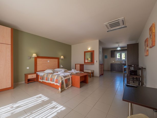 Imagen de la habitación del Hotel Panorama Resort, Kalamata. Foto 6