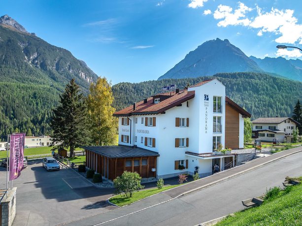 Imagen general del Hotel Panorama, Scuol. Foto 1
