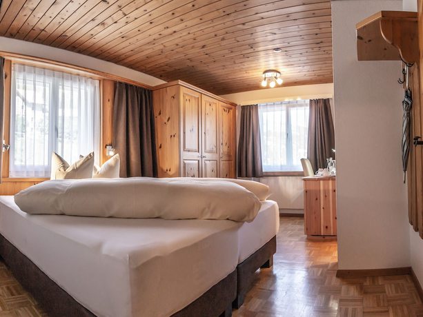 Imagen de la habitación del Hotel Panorama, Scuol. Foto 9