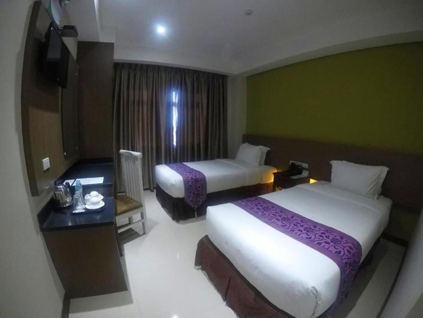 Imagen de la habitación del Hotel Panorama Summit. Foto 11