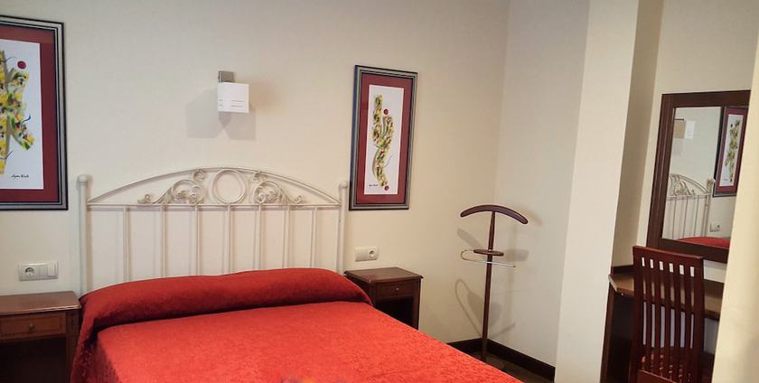 Imagen de la habitación del Hotel Panorama Tapia. Foto 14