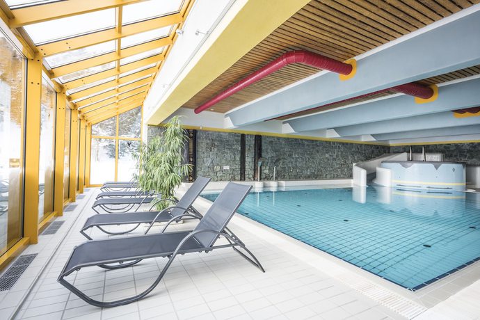 Imagen de la piscina del Hotel Panorama Turracher H&ouml;he. Foto 19