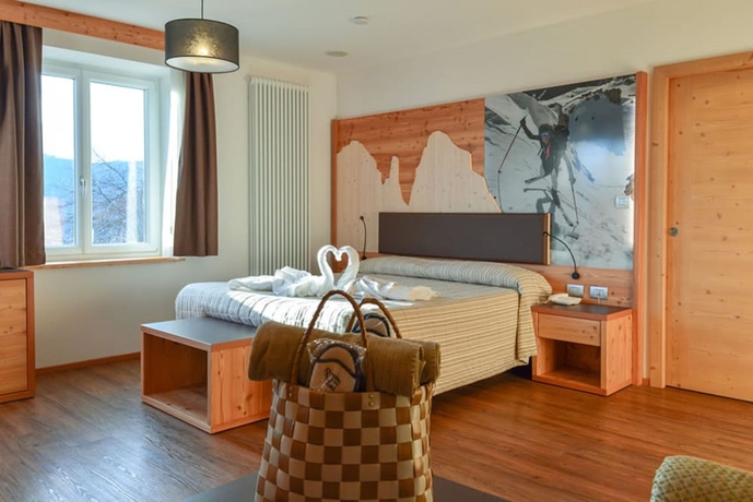 Imagen de la habitación del Hotel Panorama Wellness and Resort. Foto 3