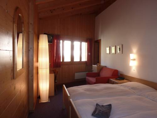 Imagen de la habitación del Hotel Panorama & Restaurant. Foto 16