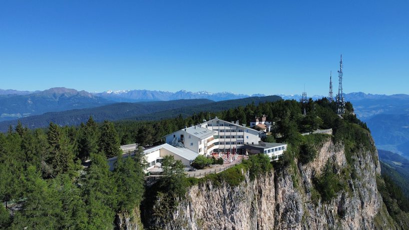 Imagen general del Hotel PanoramaHotel Penegal. Foto 1
