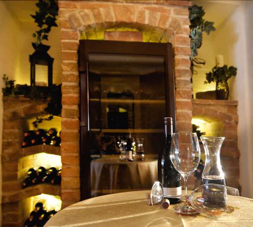 Imagen de los interiores del Hotel Panoramahotel G&uuml;rtl. Foto 16