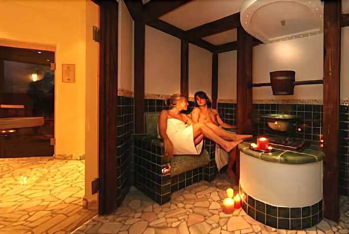 Imagen de los interiores del Hotel Panoramahotel G&uuml;rtl. Foto 17