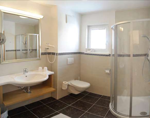 Imagen de la habitación del Hotel Panoramahotel G&uuml;rtl. Foto 9