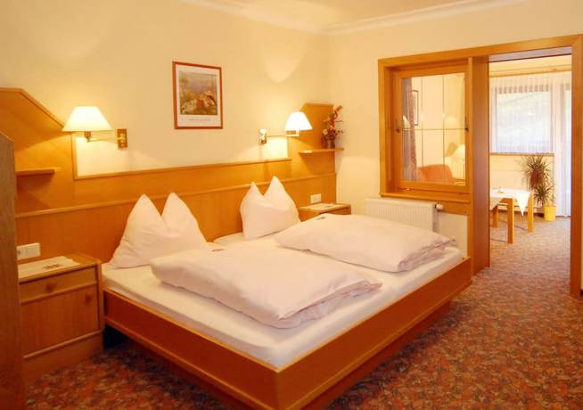 Imagen de la habitación del Hotel Panoramahotel G&uuml;rtl. Foto 12
