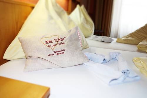 Imagen de la habitación del Hotel Panoramahotel Hauserhof. Foto 4