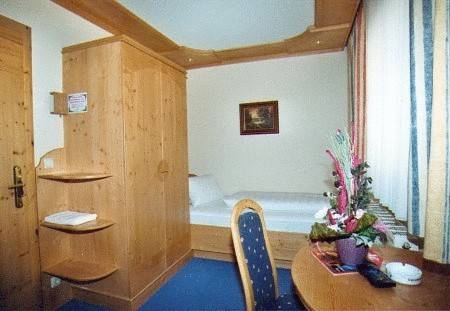 Imagen general del Hotel Panoramahotel L&auml;rchenhof. Foto 20