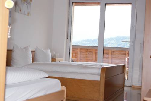 Imagen de la habitación del Hotel Panoramahotel Sonnhalde. Foto 4