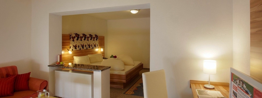 Imagen de la habitación del Hotel Panoramahotel Talhof. Foto 3