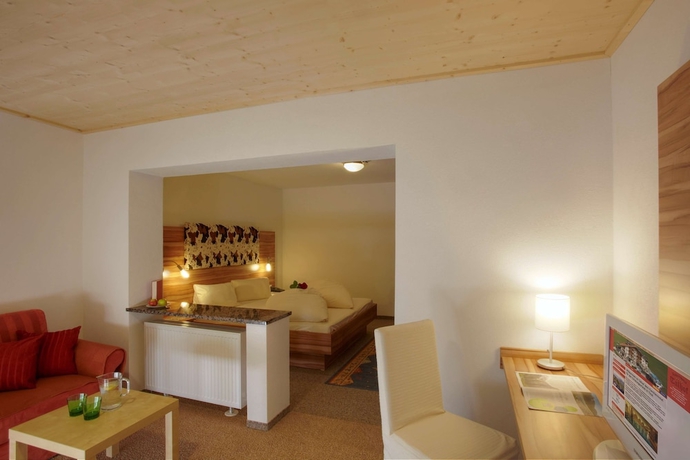 Imagen de la habitación del Hotel Panoramahotel Talhof. Foto 12