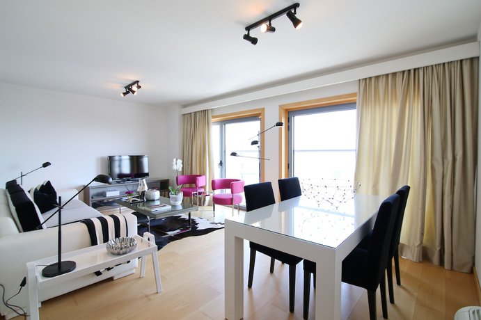 Imagen de la habitación del Hotel Panoramic Living. Foto 8