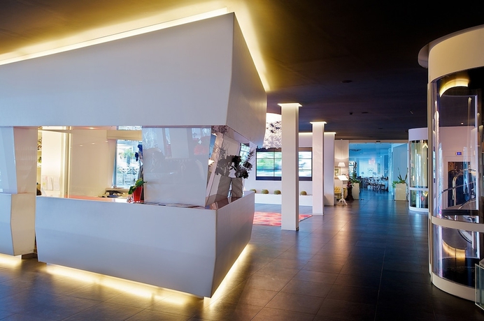 Imagen de los interiores del Hotel Panoramic Plaza. Foto 16