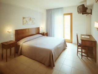 Imagen de la habitación del Hotel Panoramic, San Vito Lo Capo. Foto 4